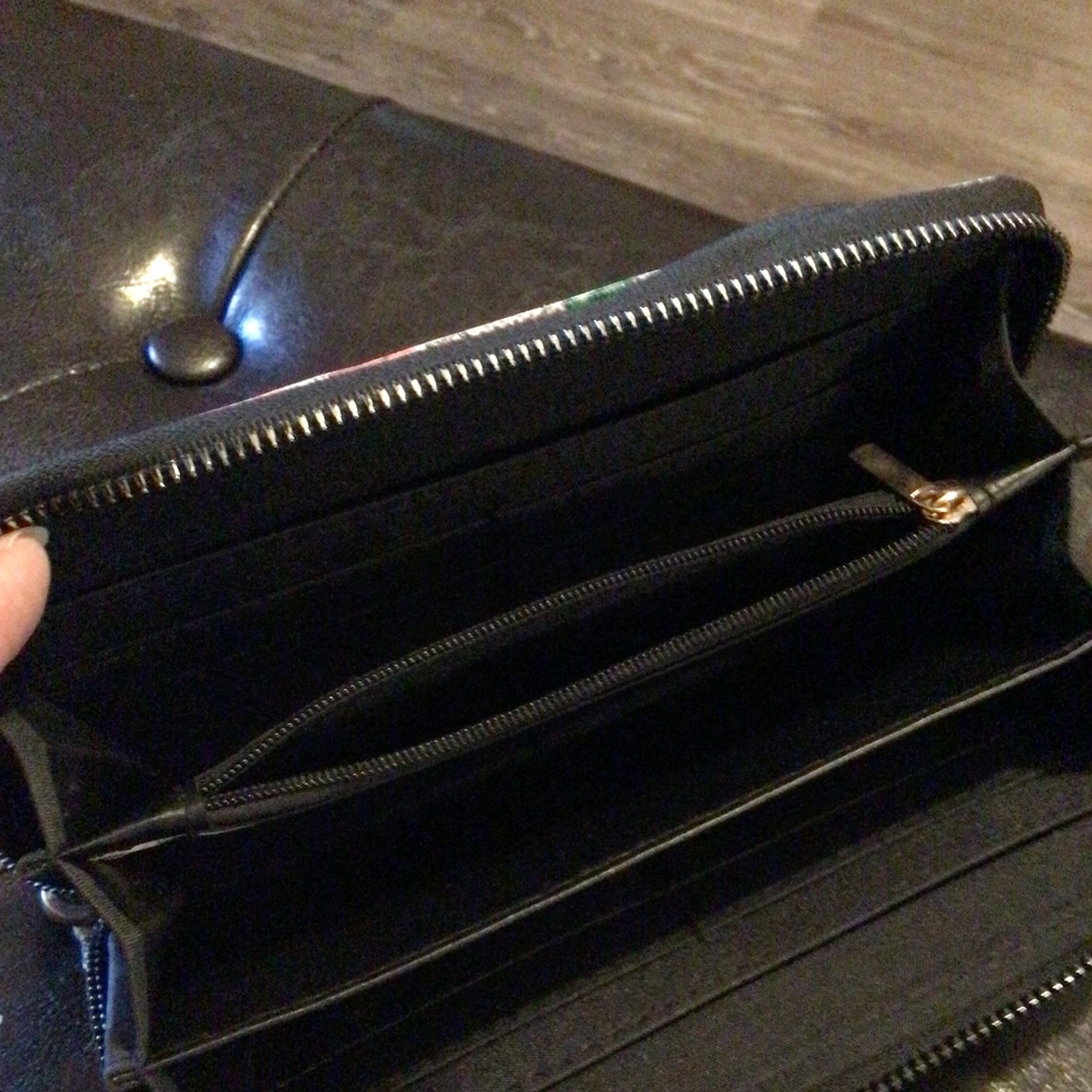 GD Ladies Wallet - Picture 6 of 9